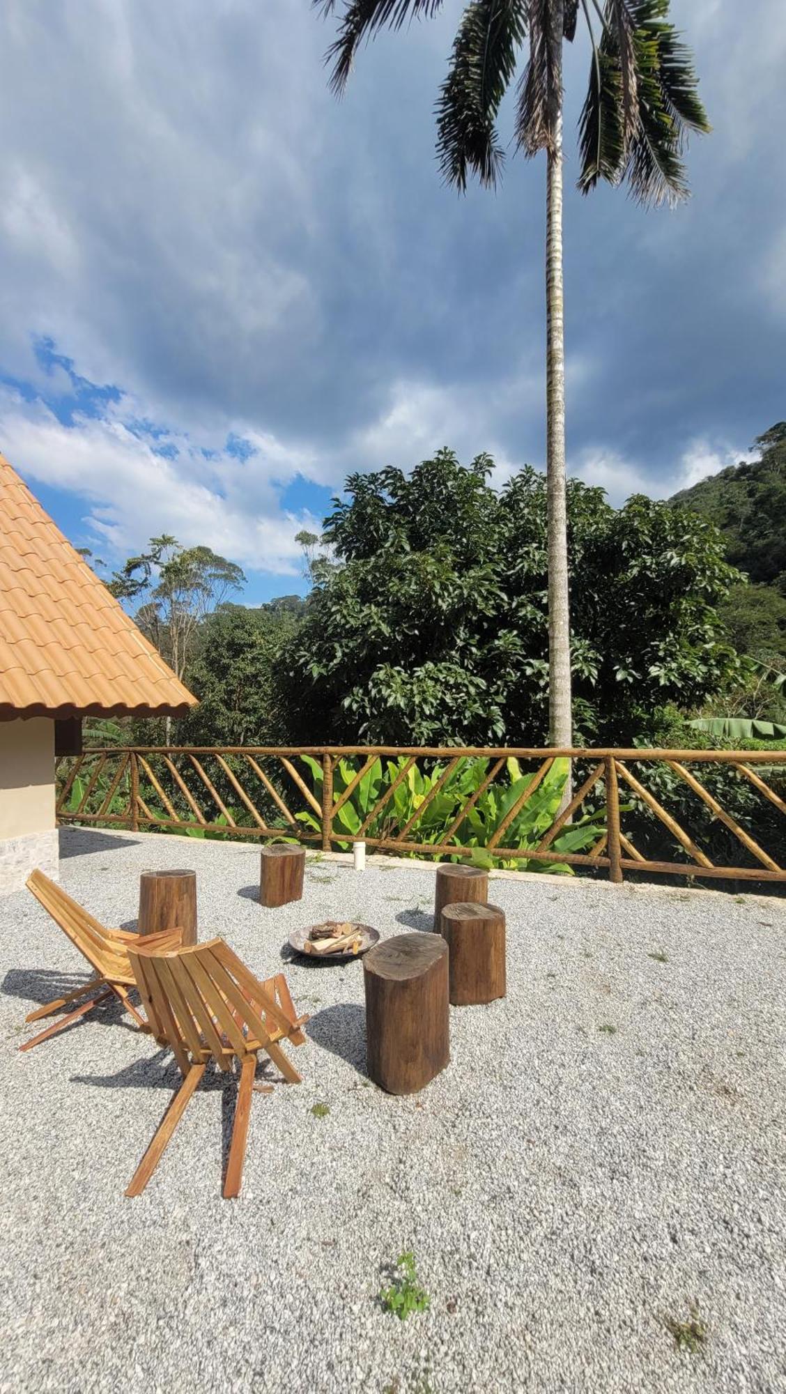Chale Espaco Raiz De Lumiar โนวาฟริบูร์โก ภายนอก รูปภาพ